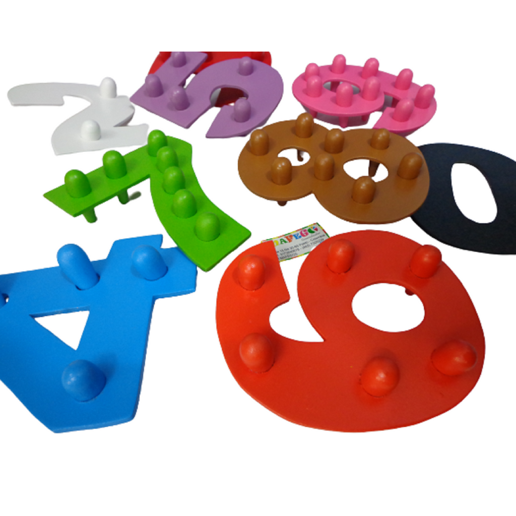 Paquete de números del o al 9 con pines